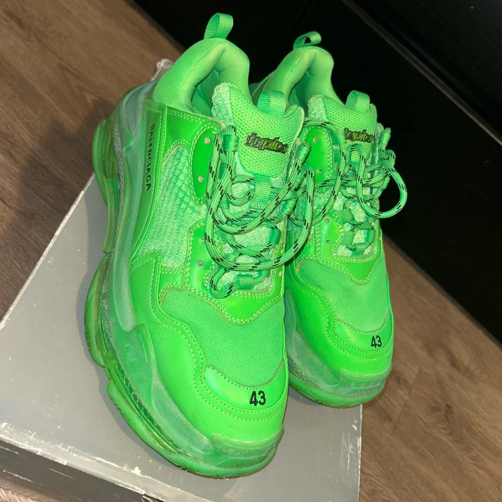 バレンシアガ triple s ネオン 43 Balenciaga | Shoes | Neon Green Balenciaga Triple S | Poshmark